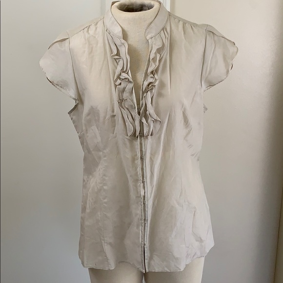 Banana Republic Tops - Cotton silk Banana Republic short sleeve shirt